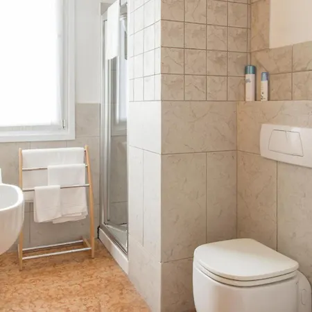 Residenza Carracci 4* Bolonya