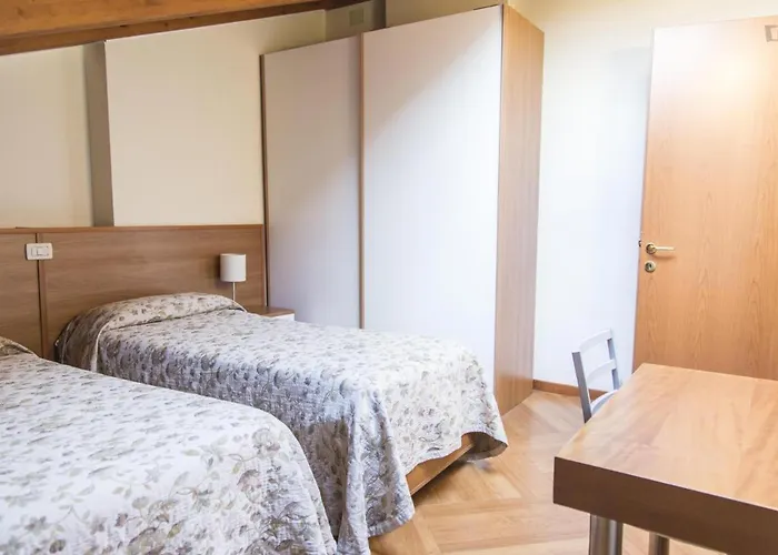 Residenza Carracci 아파트호텔 볼로냐