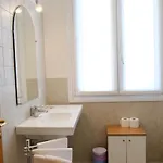 Apartmanhotel Residenza Carracci 4*