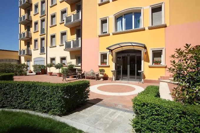 Residenza Carracci 아파트호텔