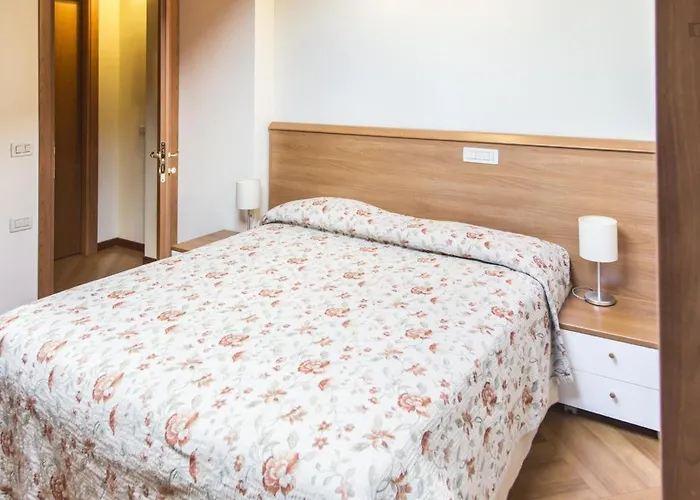 Residenza Carracci Aparthotel