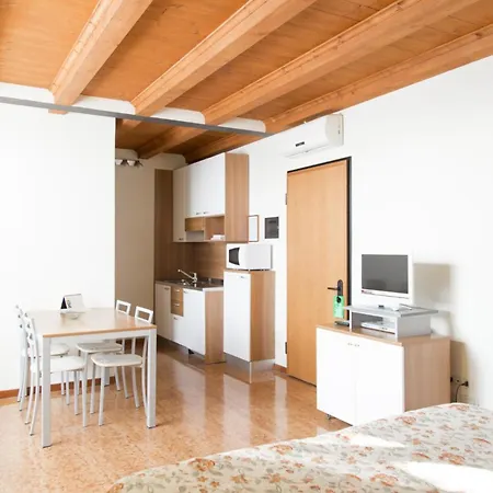 Residenza Carracci Lägenhetshotell Bologna