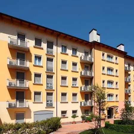 Lägenhetshotell Residenza Carracci 4*